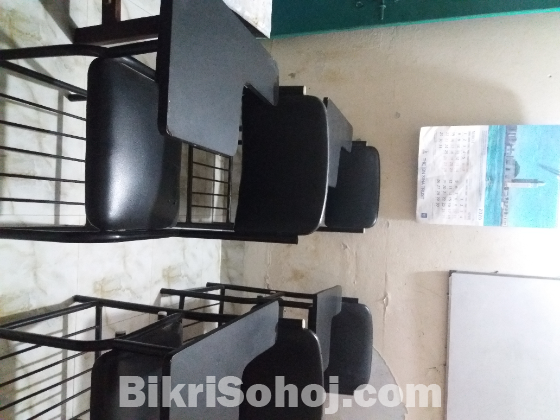 রাইটিং চেয়ার